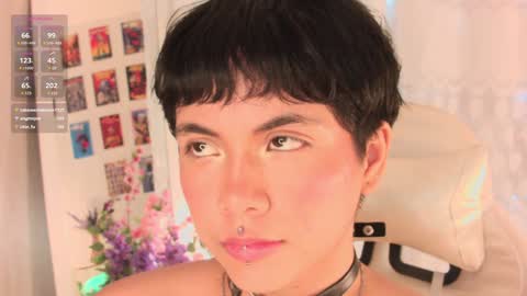 Snapshot of misty_miu chatting on December 5, 12:17 pm Misty online show from December 5, 12:17 pm