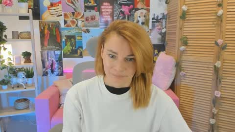 Snapshot of mistybarnes chatting on January 24, 11:37 am MistyBarnes NONUDE MODEL online show from January 24, 11:37 am