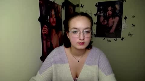 Aria online show from October 15, 12:17 pm