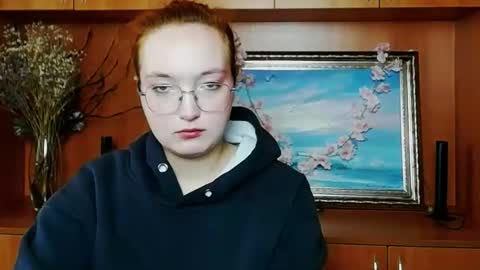 Aria online show from April 18, 7:43 am