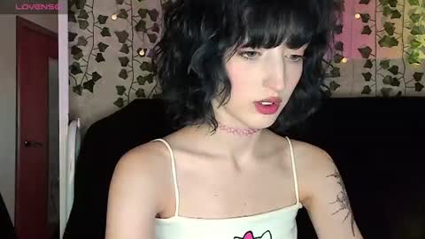 Misty  -  mistymarlow online show from June 16, 11:58 am