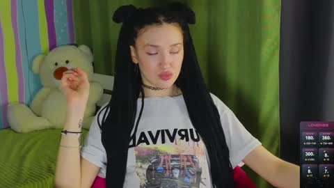 alice online show from March 5, 8:42 pm