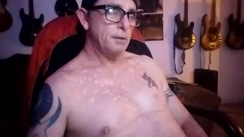 Snapshot of mitchnails69 chatting on February 8, 8:42 am BobbyMitchGa online show from February 8, 8:42 am