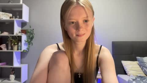 Amelia online show from October 8, 4:02 pm