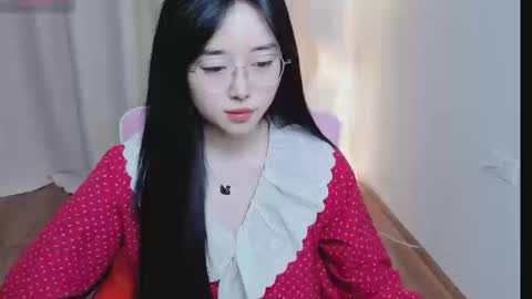 miu online show from December 18, 2:29 am