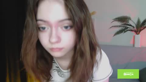 Snapshot of miuri_miy chatting on February 7, 7:49 pm Yuka online show from February 7, 7:49 pm