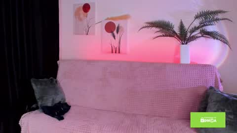 Snapshot of miuri_miy chatting on February 17, 7:23 pm Yuka online show from February 17, 7:23 pm