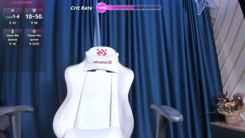   MIa   online show from November 4, 3:24 pm