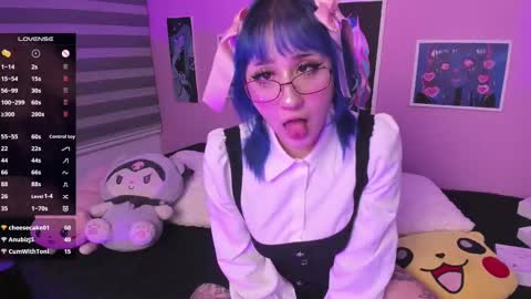 Snapshot of miwaviolet chatting on March 2, 11:53 pm Miwa Violet online show from March 2, 11:53 pm