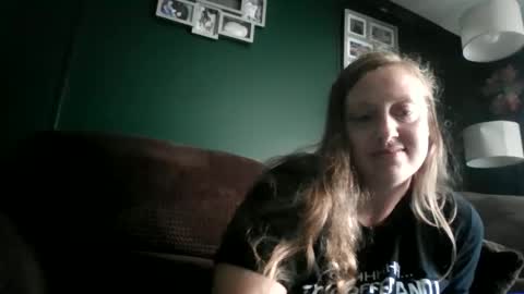 Snapshot of miztrezk chatting on September 8, 4:06 pm miztrezk online show from September 8, 4:06 pm