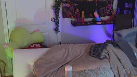 Hera  Tethra Bathtub stream  20k followers  Ask about our custom videos3 online show from March 7, 6:33 pm