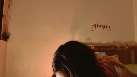 MoonLipson online show from November 7, 4:04 am