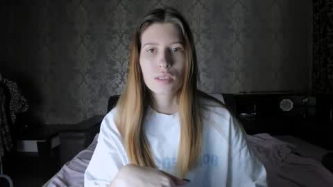 Lili online show from October 20, 9:14 am