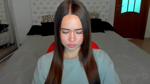 Snapshot of mmm_bananaa_ chatting on September 14, 6:09 pm Beata online show from September 14, 6:09 pm