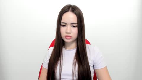 Snapshot of mmm_bananaa_ chatting on January 29, 8:04 pm Beata online show from January 29, 8:04 pm