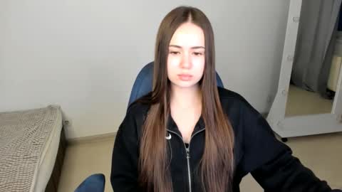 Snapshot of mmm_bananaa_ chatting on February 16, 3:38 pm Beata online show from February 16, 3:38 pm