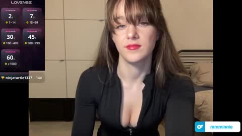 Snapshot of mmminnie chatting on February 20, 4:25 pm mmminnie online show from February 20, 4:25 pm