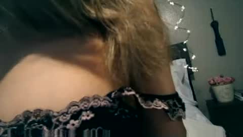 Angel online show from November 3, 4:57 am