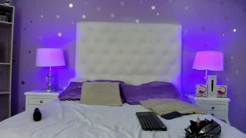 Sophia  online show from February 3, 7:21 pm