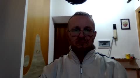 modesto1969 online show from December 3, 9:15 pm