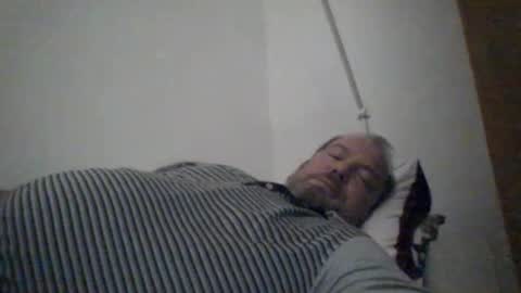 Snapshot of mofu781s chatting on January 1, 12:43 am mofu781s online show from January 1, 12:43 am