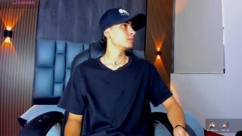mohamed_malik online show from May 19, 11:39 am