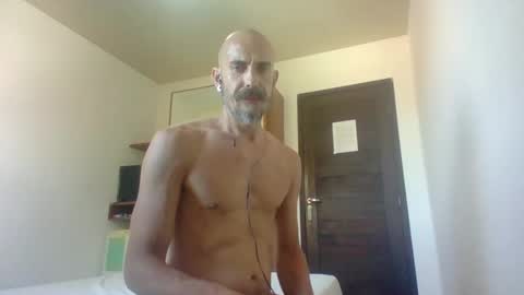 moica84 online show from February 4, 11:38 am