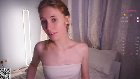 Snapshot of moiraalsbrook chatting on March 10, 11:12 am Diana online show from March 10, 11:12 am