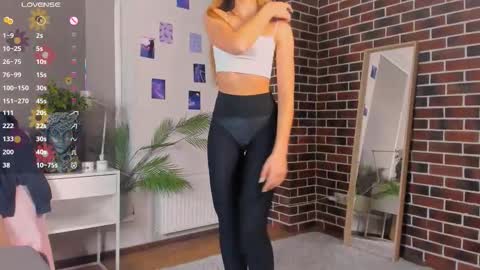 Kylie online show from September 30, 6:40 pm