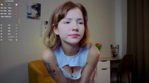 moirebaggs online show from September 12, 8:16 am