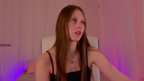 Snapshot of mol1y_kitten chatting on September 20, 9:40 pm Molly online show from September 20, 9:40 pm