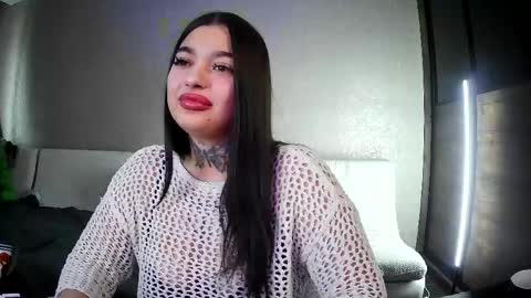 Molli online show from April 15, 1:31 am