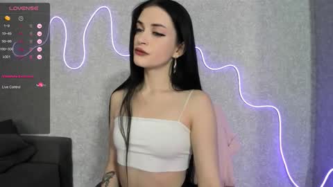 Molly - online show from October 31, 5:19 am