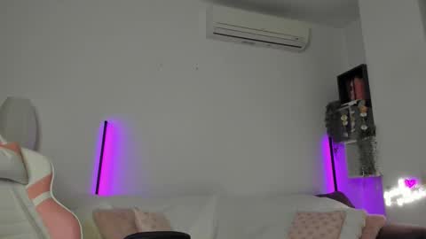 Molly online show from October 17, 6:56 pm