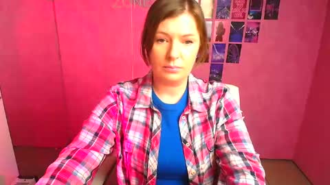 Molly online show from March 28, 4:08 pm