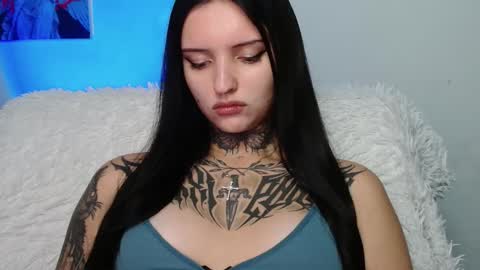 Snapshot of molly_montanaaa chatting on September 17, 6:11 pm Lina online show from September 17, 6:11 pm