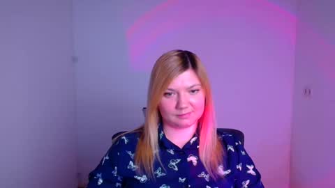Molly online show from February 1, 9:21 am