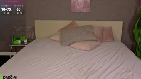 Molly online show from November 28, 12:07 am