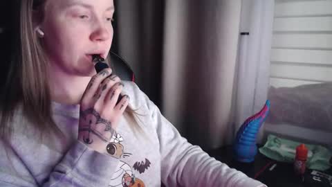 I have new photos come and see with love Molly online show from December 16, 11:05 am