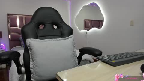 Molly  online show from February 25, 2:37 pm