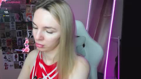 Molly online show from November 4, 1:07 am