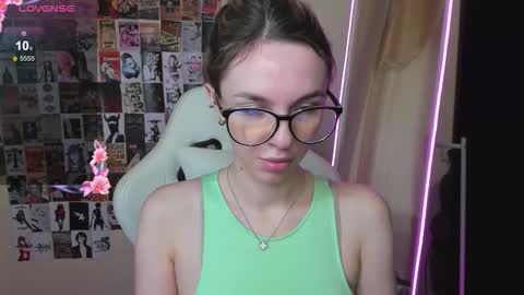 Molly online show from November 6, 1:52 am