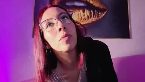 Molly Evanss online show from November 1, 5:23 pm