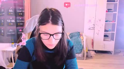  KIRA  online show from November 6, 4:48 am