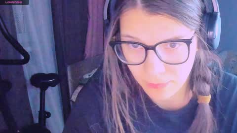  KIRA  online show from March 31, 5:02 pm