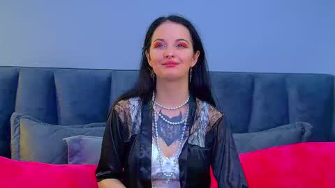 Molly online show from November 4, 6:42 pm