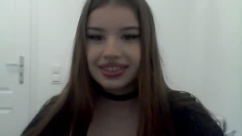 Molly online show from July 10, 2:22 pm