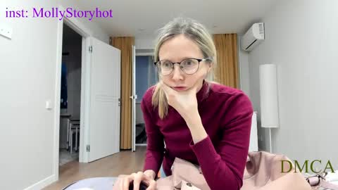 AngelMomm online show from April 20, 4:43 pm