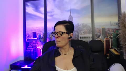 Snapshot of mollysun chatting on February 27, 7:47 pm MollySun Nina Randmann online show from February 27, 7:47 pm