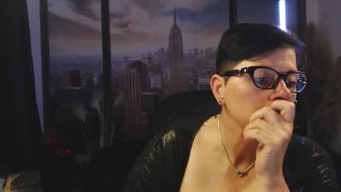 Snapshot of mollysun chatting on September 12, 8:11 pm MollySun Nina Randmann online show from September 12, 8:11 pm